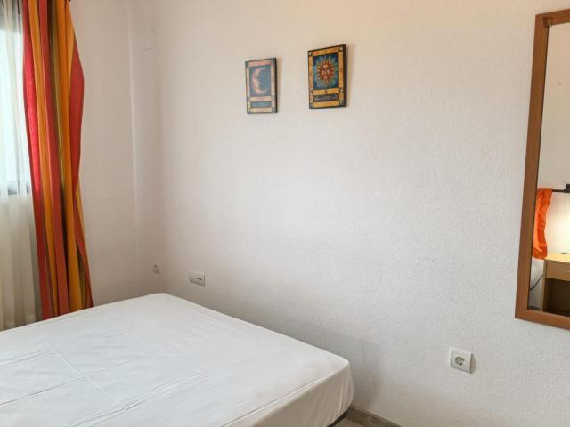 Welcoming double bedroom in Garbinet