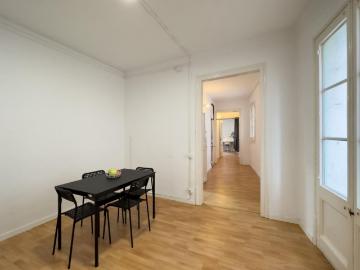 Welcoming double bedroom not far from Port de Barcelona