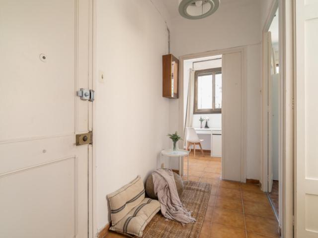 Welcoming double bedroom near Navas Station