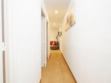 Welcoming single bedroom near the Santa Eulàlia metro
