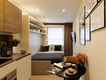 Welcoming studio near Park Square Has an Apartment