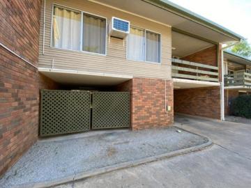 Townhouse for sale in Katherine County - Balcony