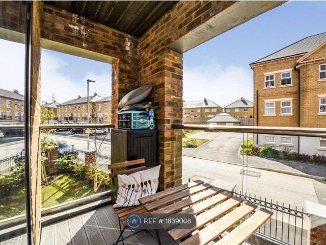Weldon Ebbsfleet Valley, Ebbsfleet Valley, Swanscombe DA10, 2 bed flat to rent, £1,750 pcm | PrimeLocation
