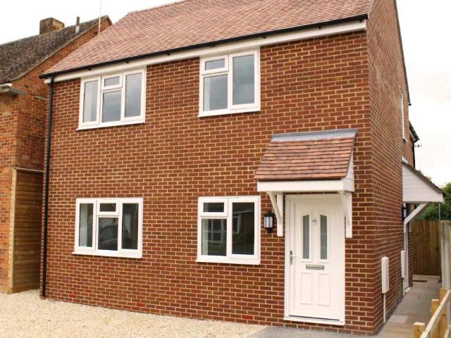 Welford Gardens, Abingdon, Oxfordshire OX14, 2 bed flat to rent, £1,400 pcm | PrimeLocation