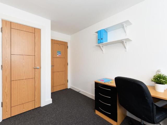 Welford Road, Knighton Fields, Leicester LE2, 1 bed flat to rent, £706 pcm | PrimeLocation