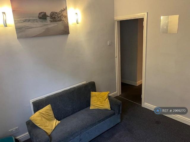 Welford Road, Leicester, LE2 3 bed flat to rent £1,150 pcm £265 pw
