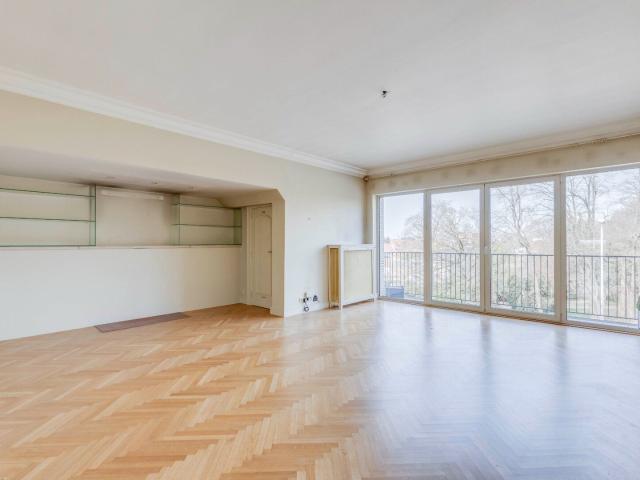 Welgelegen en lichtrijk appartement op wandelafstand van.