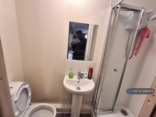 Welholme Road, Grimsby, DN32 1 bed in a house share to rent £550 pcm £127 pw