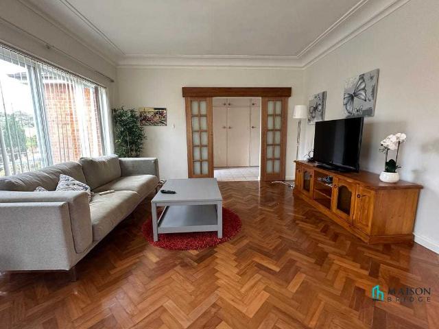 Well Maintained 3 Bedroom Home in a Prime Denistone West Location Maison Bridge Property