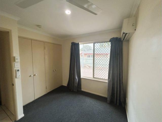 Well Maintained 3 Bedroom Unit in Quiet Norman Gardens