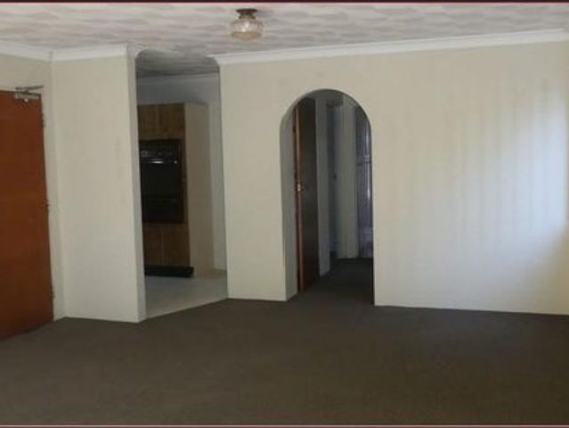 Well maintained 1 bedroom unit