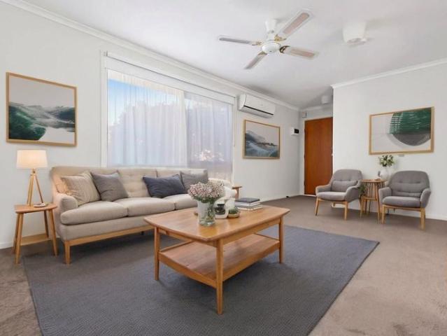 Well Maintained 2 Bedroom Unit!