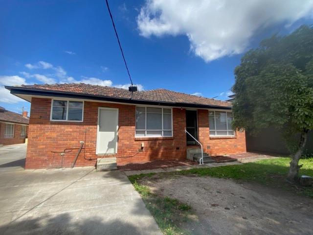Well maintained 2 bedroom unit