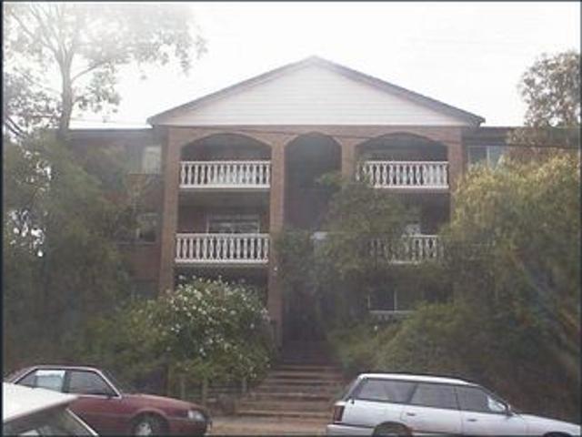 Well maintained 2 bedroom unit