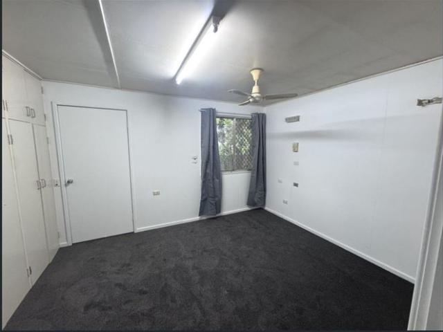 Well Maintained 2 Bedroom Unit in Dalby