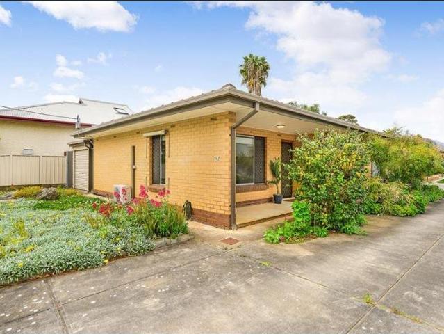 Well Maintained 2 Bedroom Unit in Leafy Royston Park