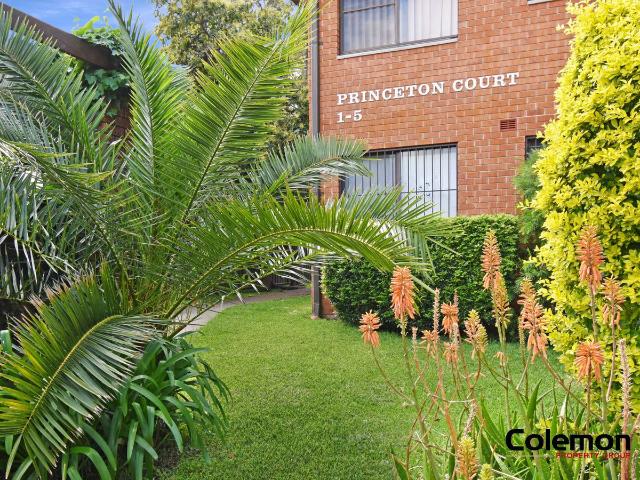 Well Maintained & Convenient Unit in Peaceful Setting