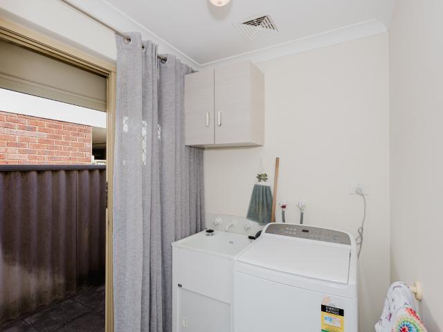 Well Maintained Canal Home