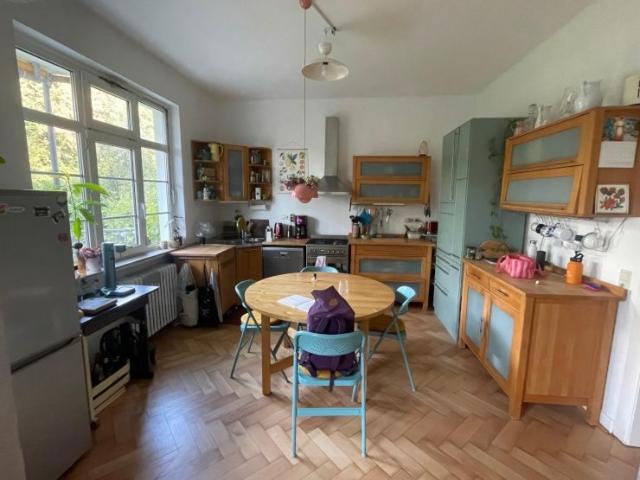 Well maintained, beautiful house in Schwachhausen, Bremen Amsterdam Apartments for Rent