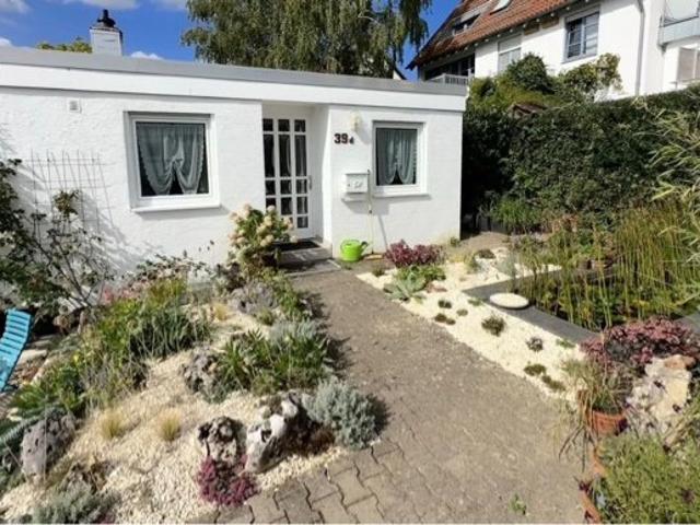 Well maintained bungalow very close to Kelly