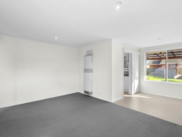 Well Maintained & Great Location!