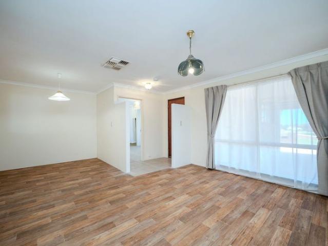 WELL MAINTAINED FAMILY HOME HUGE POWERED SHED!