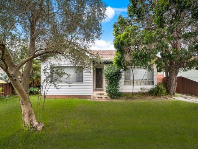 WELL MAINTAINED FAMILY HOME IN CONVENIENT YAGOONA LOCATION
