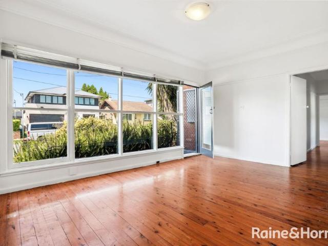 Well Maintained Family Home in Convenient Bexley Location