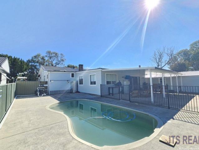 Well Maintained Family Home, Shed & pool