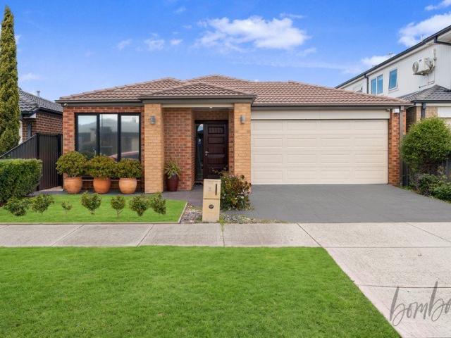 Well Maintained Family Living in a Convenient Craigieburn Location!