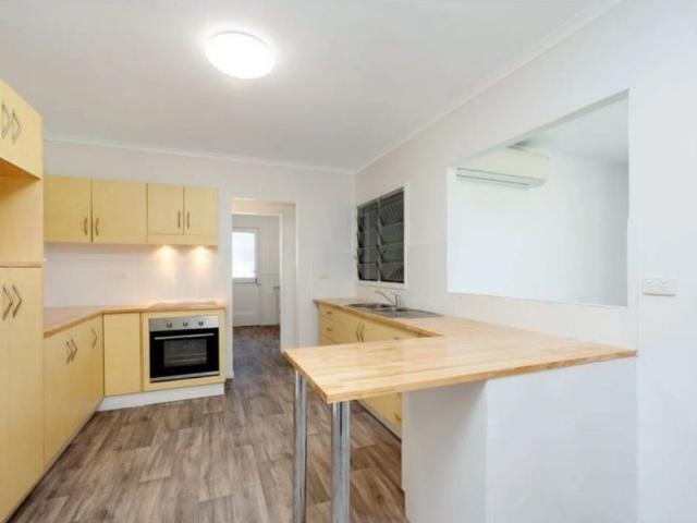 Well Maintained Home with Shed & Boat/Caravan Parking in a Prime Location