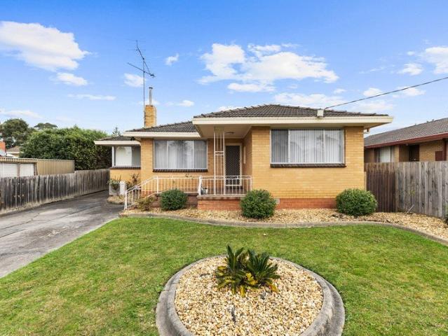 Well Maintained Home in A Convenient Morwell Location