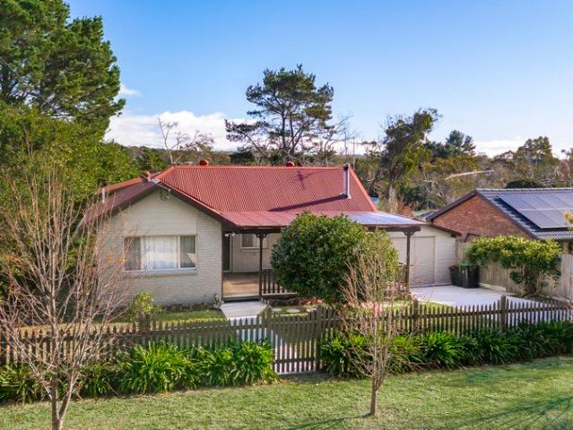 Well maintained home in a leafy locale