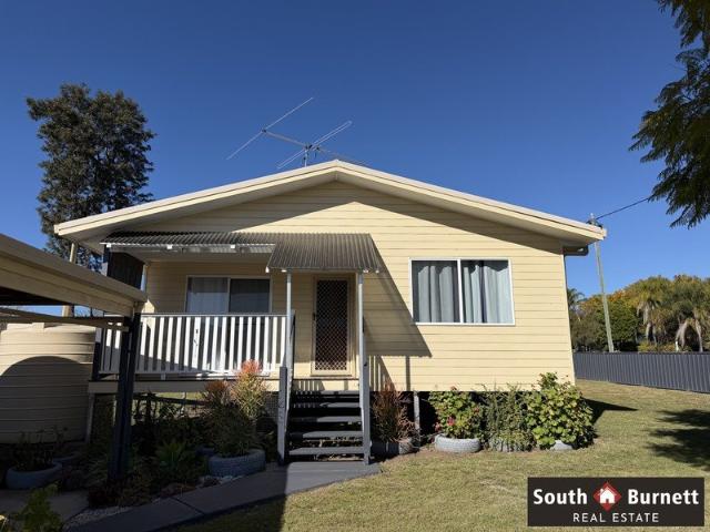 Well Maintained Home in Great Location!