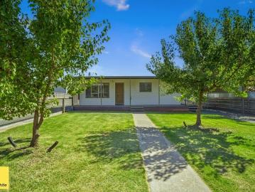 Well Maintained Home on Over 1/4 Acre