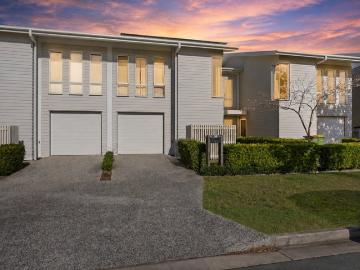 Well Maintained Owner Occupied Residence in a Prime Pimpama Position