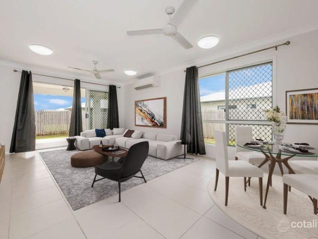 Well Maintained Living in Mount Low