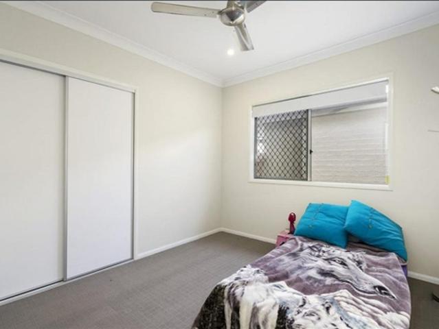 Well Maintained Modern Home!