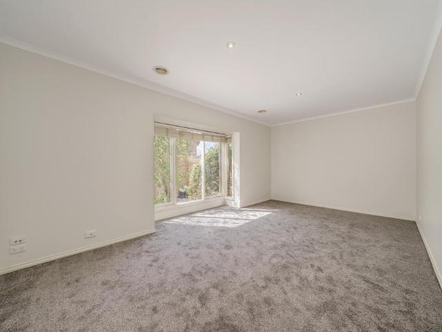 Well Maintained Townhouse in Prime Location