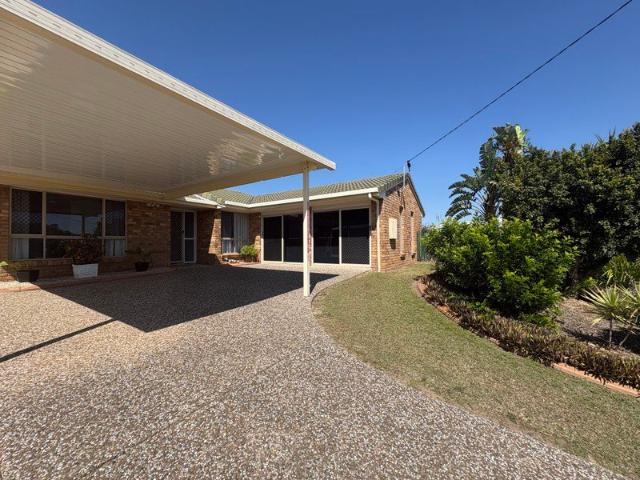 WELL MAINTAINED THREE BEDROOM WITH MULTI PURPOSE ROOM AVAILABLE NOW!