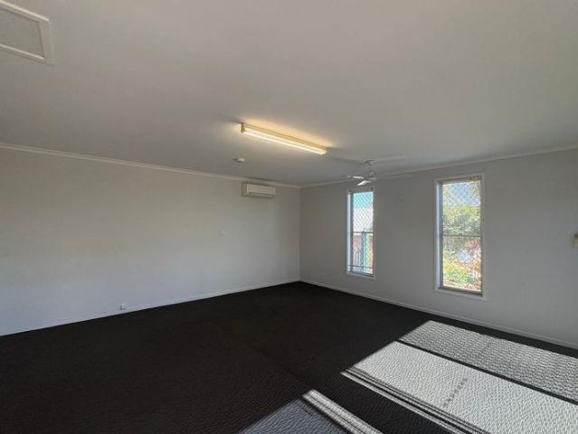 WELL MAINTAINED THREE BEDROOM WITH MULTI PURPOSE ROOM AVAILABLE NOW!
