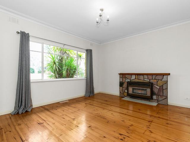 Well Maintained Three Bedroom Home with Entertainer’s Deck in Box Hill North
