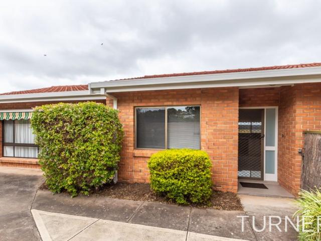 Well maintained Three Bedroom Homette