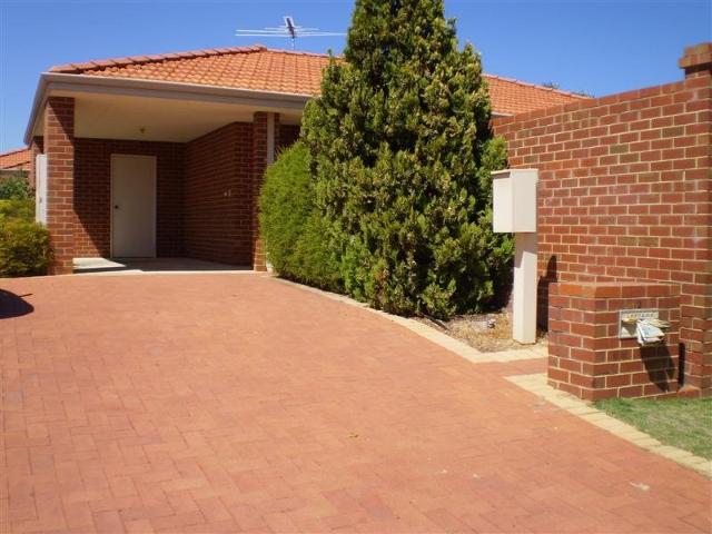 WELL MAINTAINED VILLA IN TIDY COMPLEX