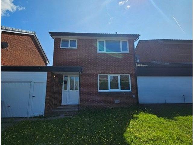 Well Orchard, Preston PR5, 3 bed semi detached house to rent, £1,250 pcm | PrimeLocation
