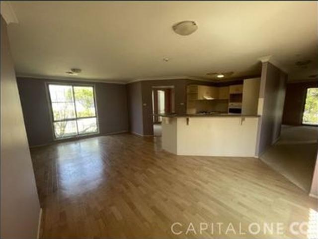 WELL APPOINTED FAMILY HOME IN PRIME LOCATION