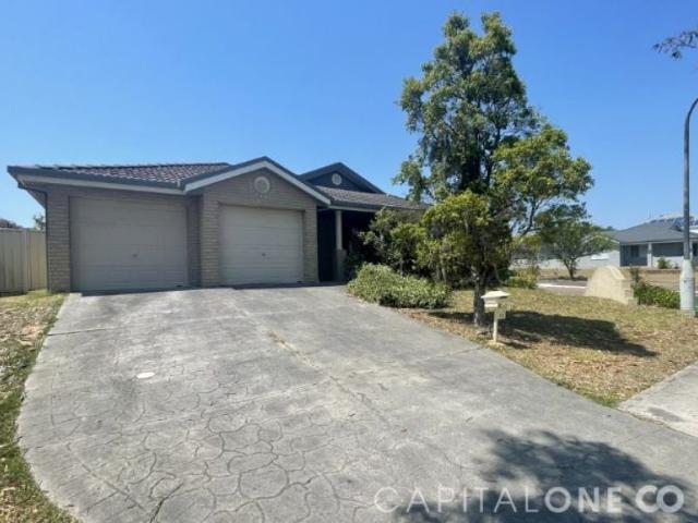 WELL APPOINTED FAMILY HOME IN PRIME LOCATION