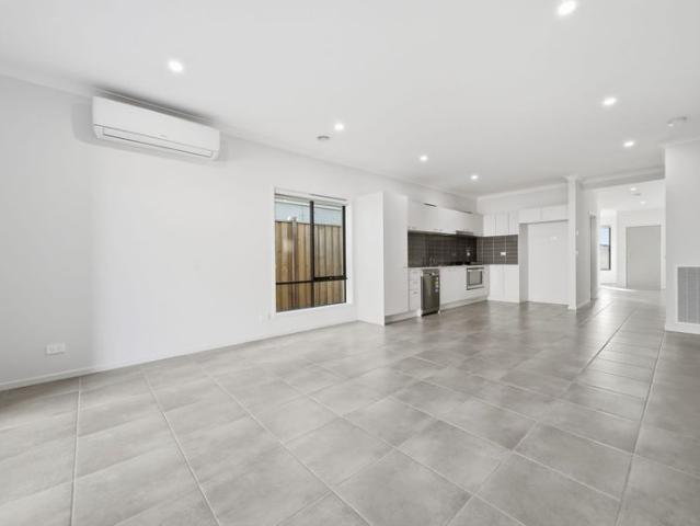 Well Appointed Family Residence in Popular Point Cook Pocket