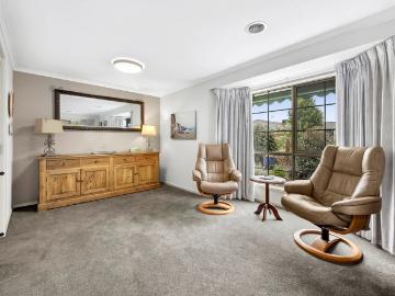 Well Appointed Home with Workshop, Pergola & Dual Driveway Access!