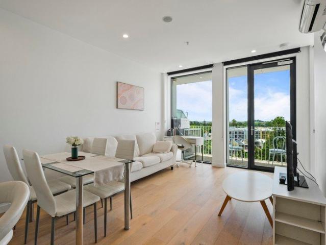 Well Appointed Luxury Apartment @ The Johnson